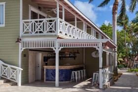 Pineapple Beach Club