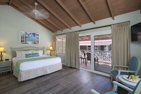 Pineapple Beach Club