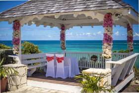 Pineapple Beach Club