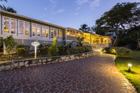 Pineapple Beach Club