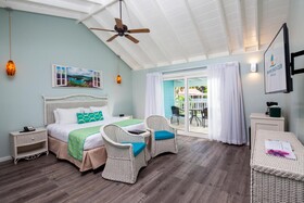 Pineapple Beach Club