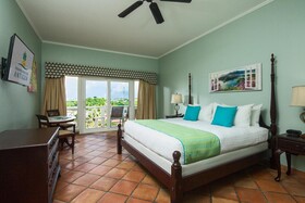 Pineapple Beach Club