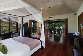 Hermitage Bay