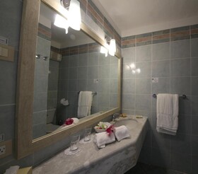 Ocean Point Resort & Spa