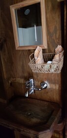 Table D'Hote Cottages