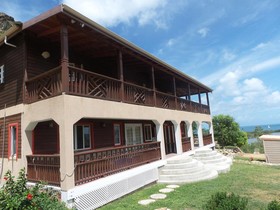 Beleza Pura Apartments at Darkwood