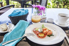 Cocos Antigua