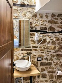 Ador Boutique Hotel