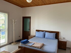 Guest House Emiljos Flamur