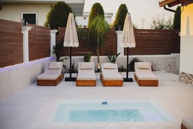 Lej & Laj Residence