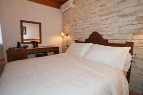 City Street Hotel