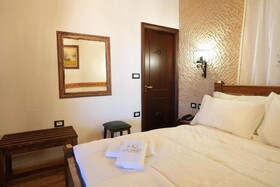 City Street Hotel