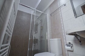 Hotel Kalemi 2