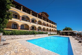 Apart Hotel Alex