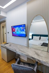 Chimaera Hotel