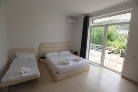 Zahos Hotel