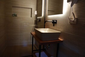 Hani I Gjelit Hotel
