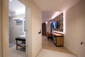 Dior Hotel