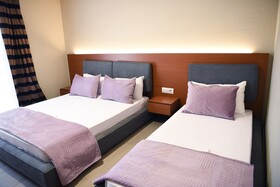 6 Milje Hotel