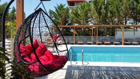 6 Milje Hotel