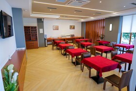 6 Milje Hotel