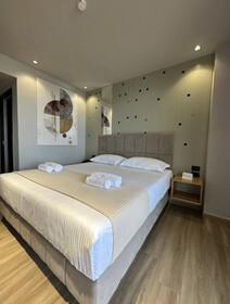 Azura Hotel