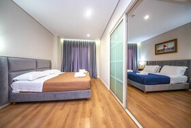 Class Hotel