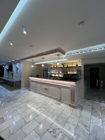 Class Hotel