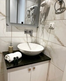 Hotel ABA