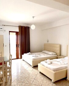 Hotel Almar