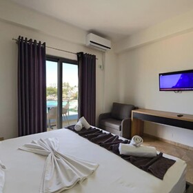Hotel Esmerald Ksamil