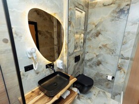 Joni Hotel