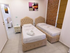 Joni Hotel