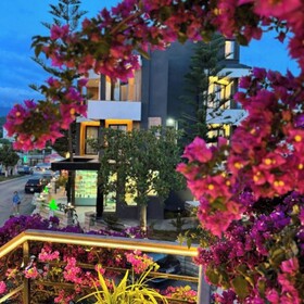 Joni Hotel
