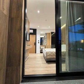 Joni Hotel