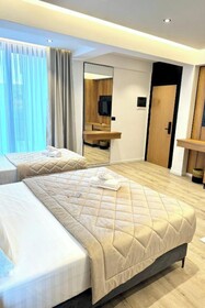 Joni Hotel