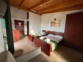 Bliss Hotel