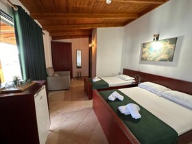 Bliss Hotel