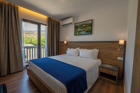 Acros Resort