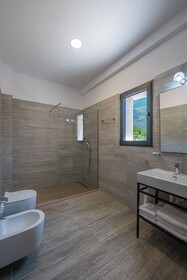Acros Resort