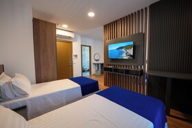 Acros Resort