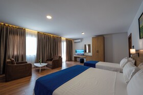 Acros Resort