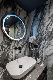 Gest Hotel
