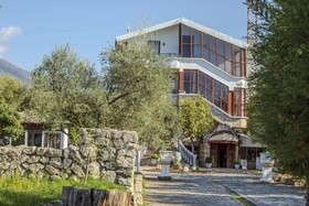 Oasis Hotel