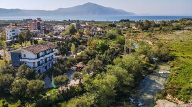 Oasis Hotel