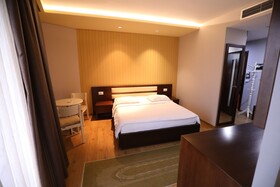 Hotel 1 Maji