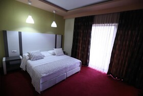 Hotel 1 Maji