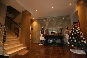 Hotel 1 Maji