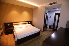 Hotel 1 Maji