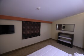 Hotel 1 Maji
